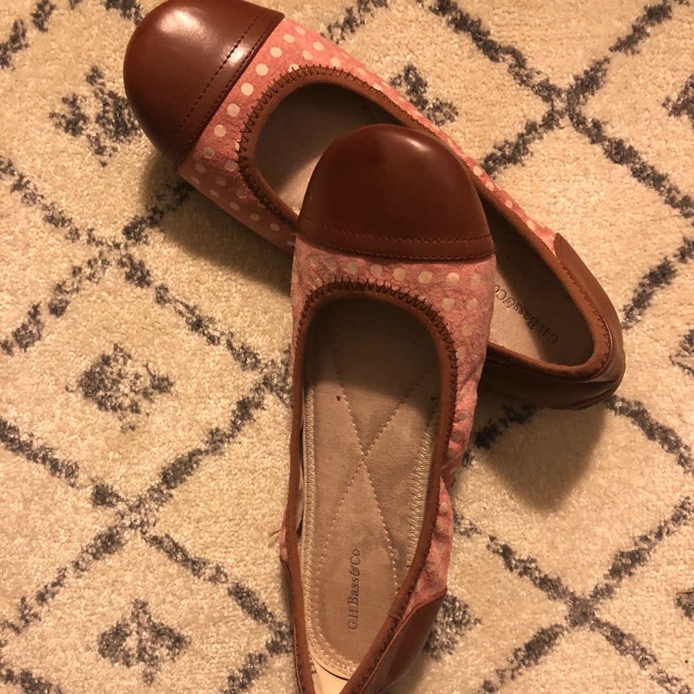 Pink flats